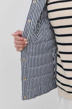 Γυναικεία Κοντά μπουφάν Weekend Max Mara - Μπουφάν δυο όψεων σκούρο μπλε -Αξεσουάρ || Παπούτσια || Ρούχα Κατάστημα unnamed file 2044